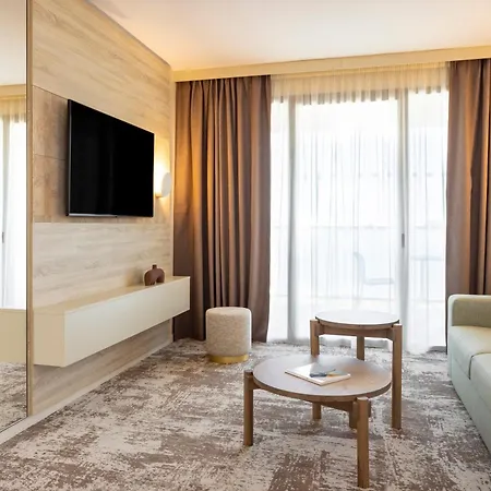 Hotel Parkest & 4*